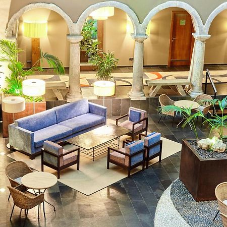 Parador De Σέου δ' Ουρζέλ Εξωτερικό φωτογραφία