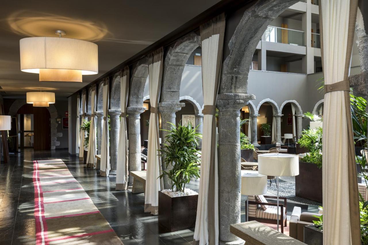 Parador De Σέου δ' Ουρζέλ Εξωτερικό φωτογραφία