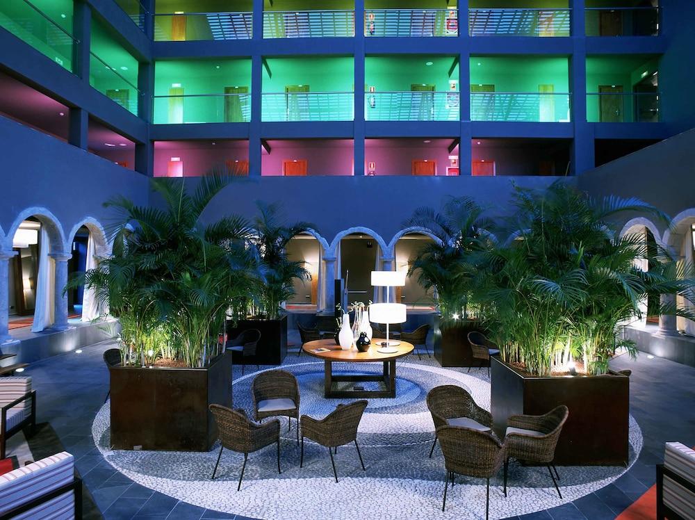 Parador De Σέου δ' Ουρζέλ Εξωτερικό φωτογραφία