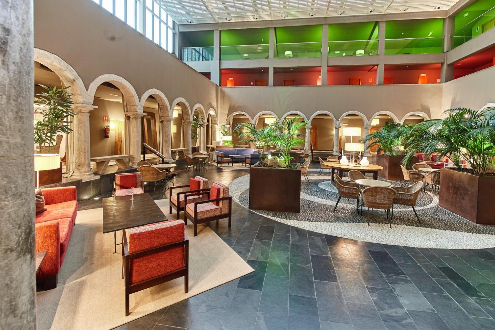 Parador De Σέου δ' Ουρζέλ Εξωτερικό φωτογραφία